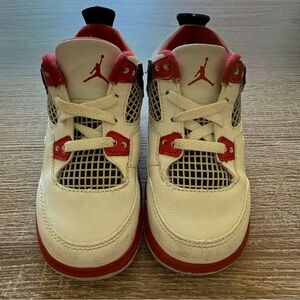 Nike Air Jordan Retro 4